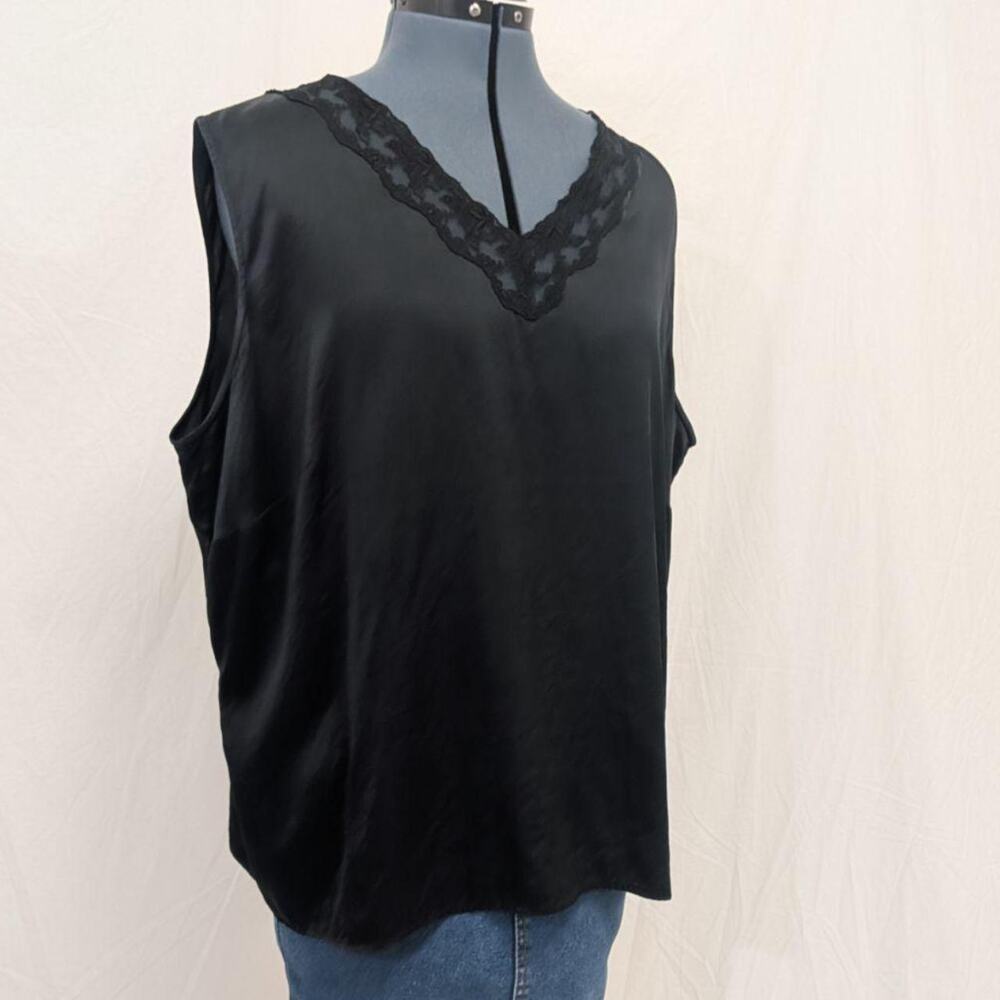 Kate Hill black 100% silk sleeveless lace‑trim V‑neck top, size 22W